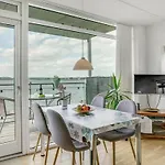 2 Bedroom In 하일스